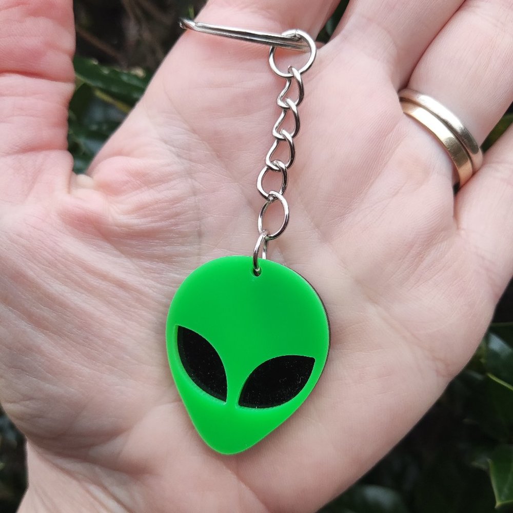 Alien Keychain - Picture 1 of 5